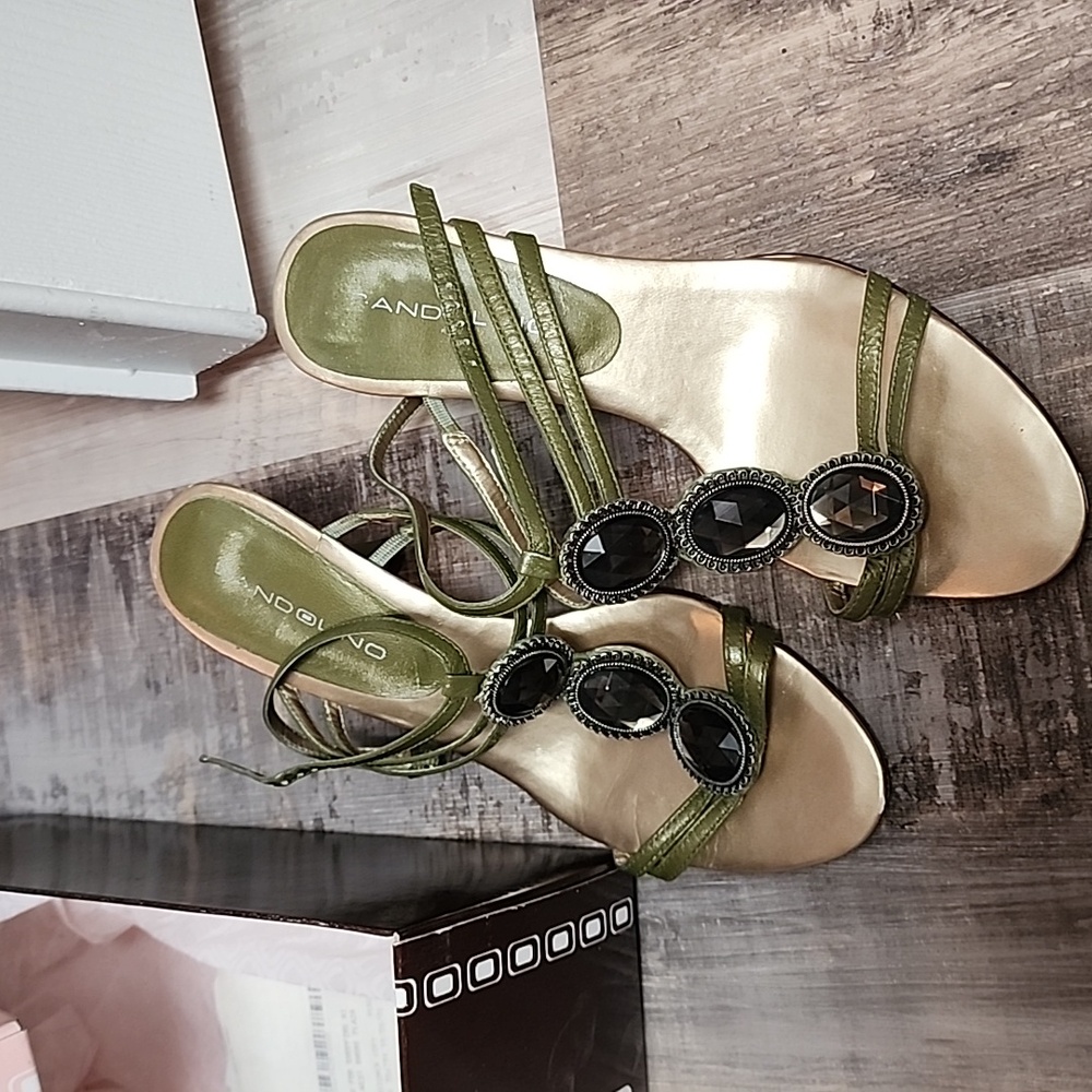 Bandolino green heels